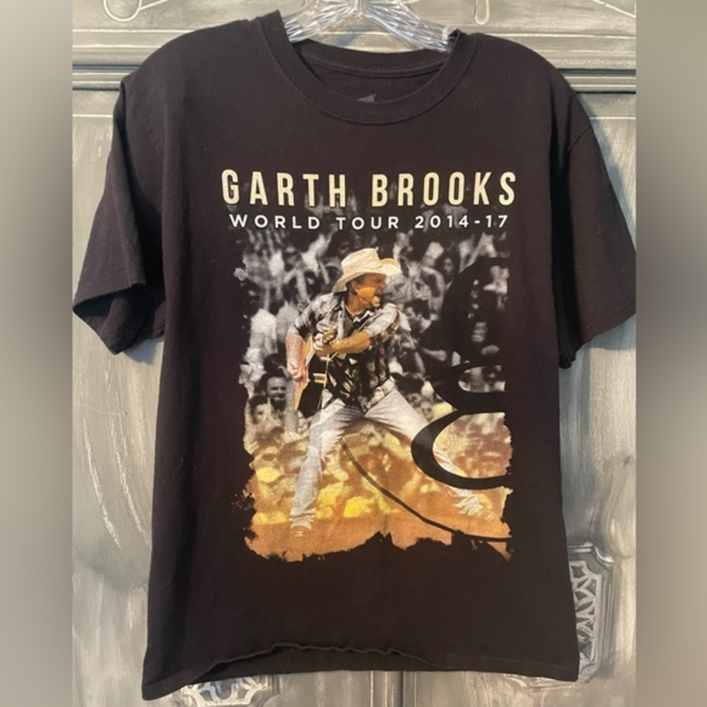 Garth Brooks 2014-2017 World Tour Concert Double Sided Black TShirt Size Medium